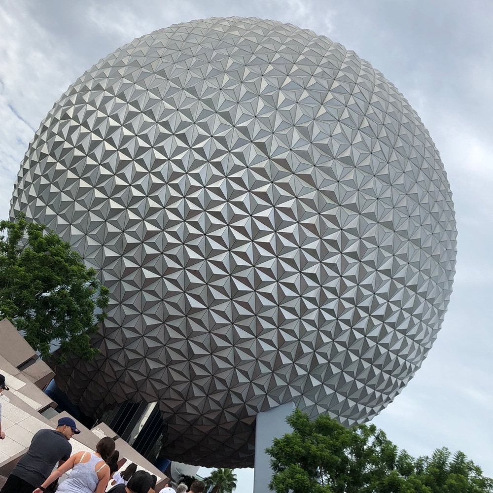 Meet your Posher, Cynthia